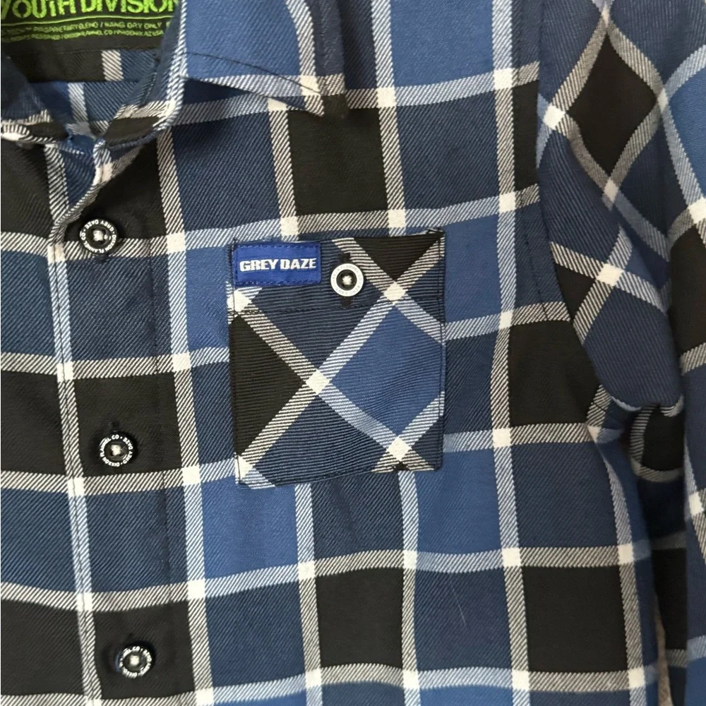 Dixxon Kids Size Small “GREY‎ DAZE’’ plaid button down long sleeve shirt blue